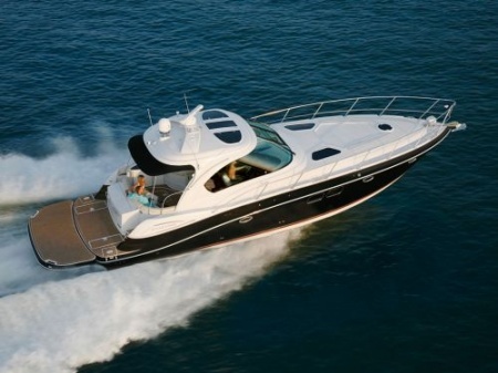 V458 Express cruiser